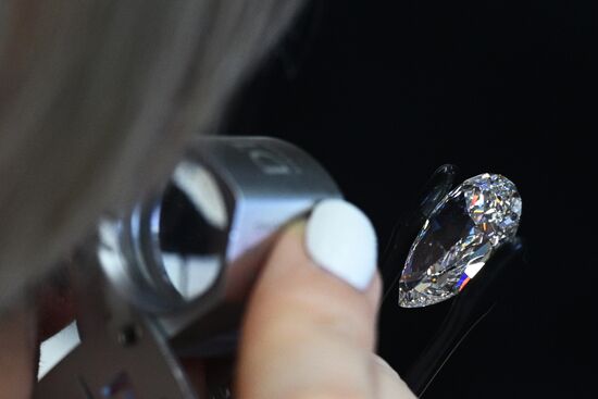 Russia Diamond Auction Preview