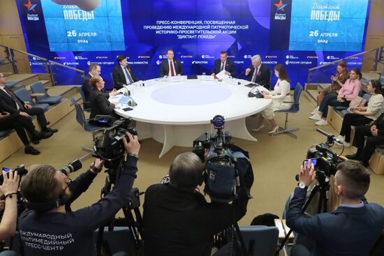 Russia St George's Ribbon Campaign News Conference