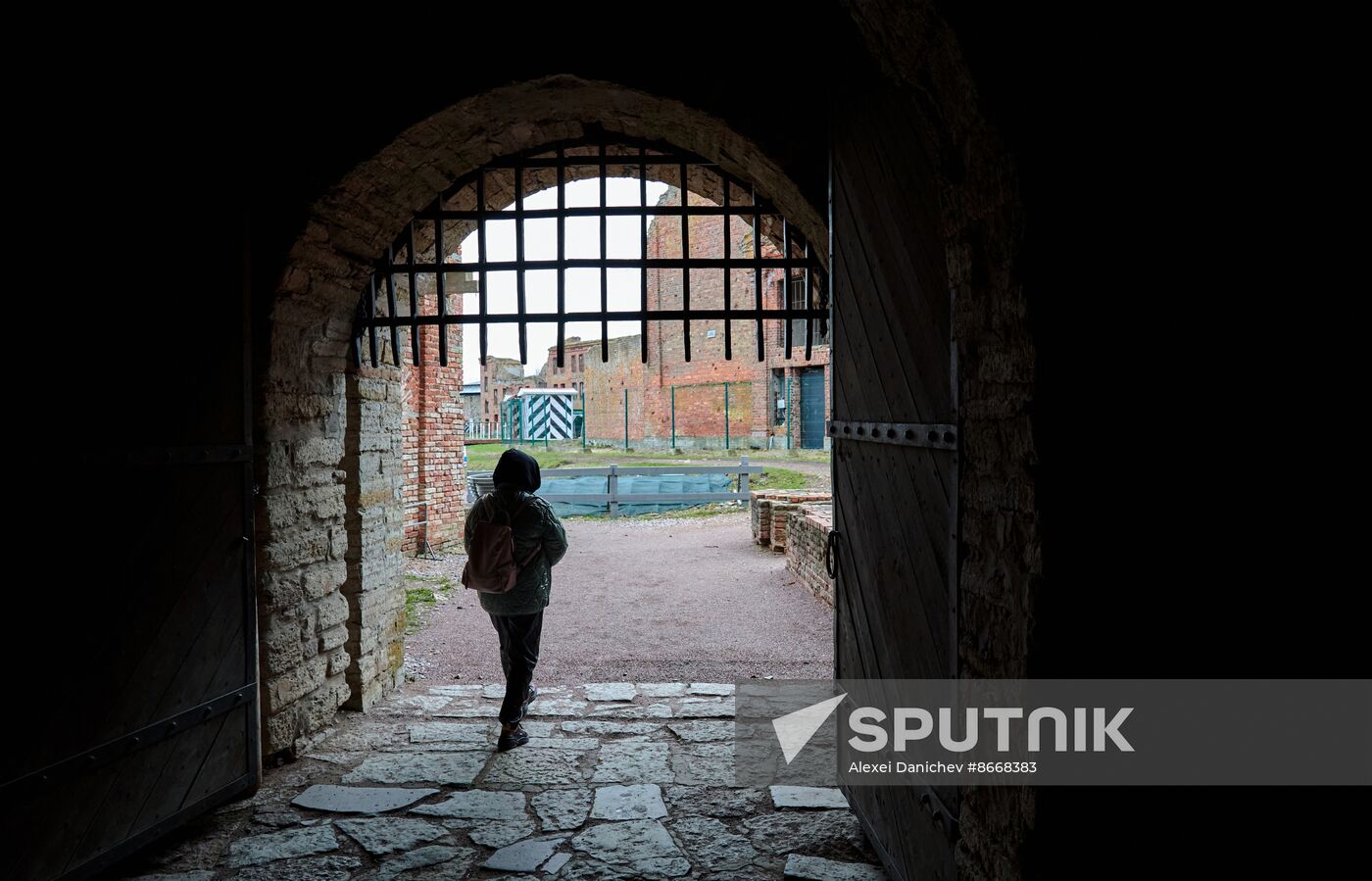 Russia Museums Tourist Season