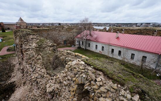 Russia Museums Tourist Season