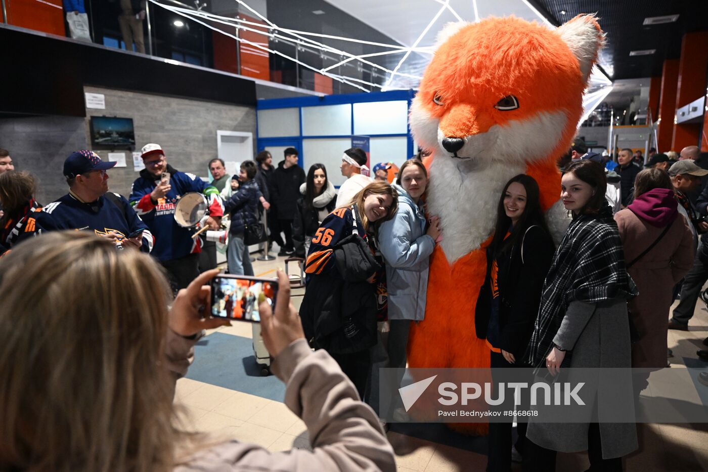 Russia Ice Hockey Kontinental League Metallurg Arrival