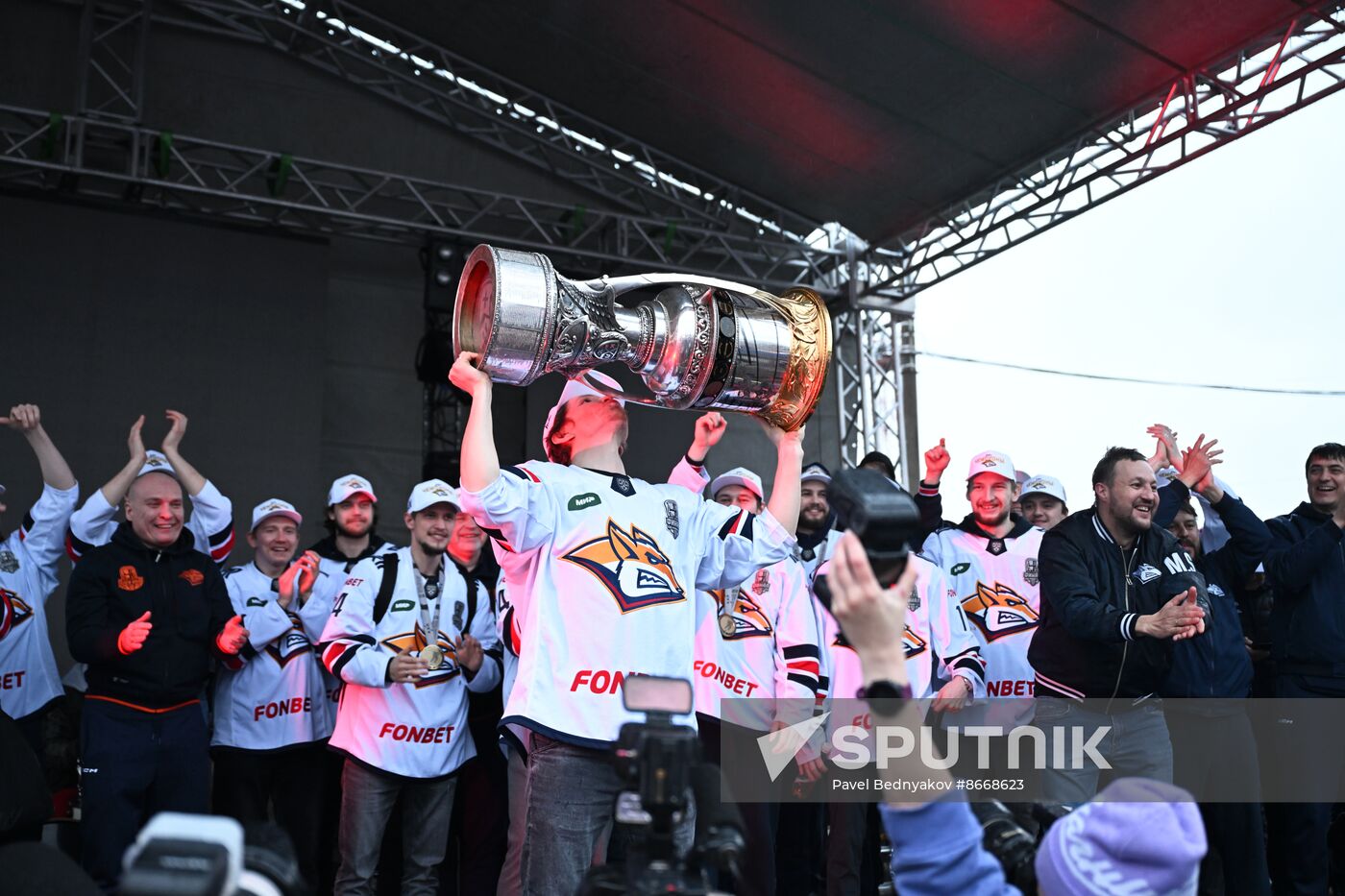 Russia Ice Hockey Kontinental League Metallurg Arrival