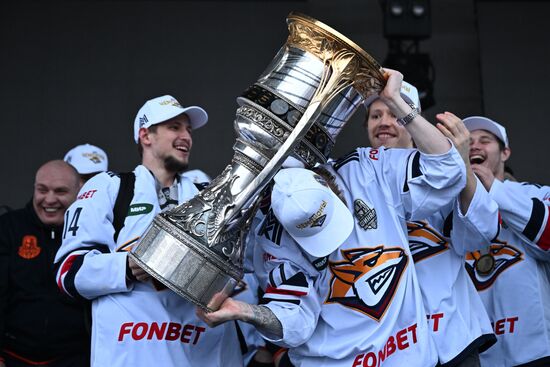 Russia Ice Hockey Kontinental League Metallurg Arrival