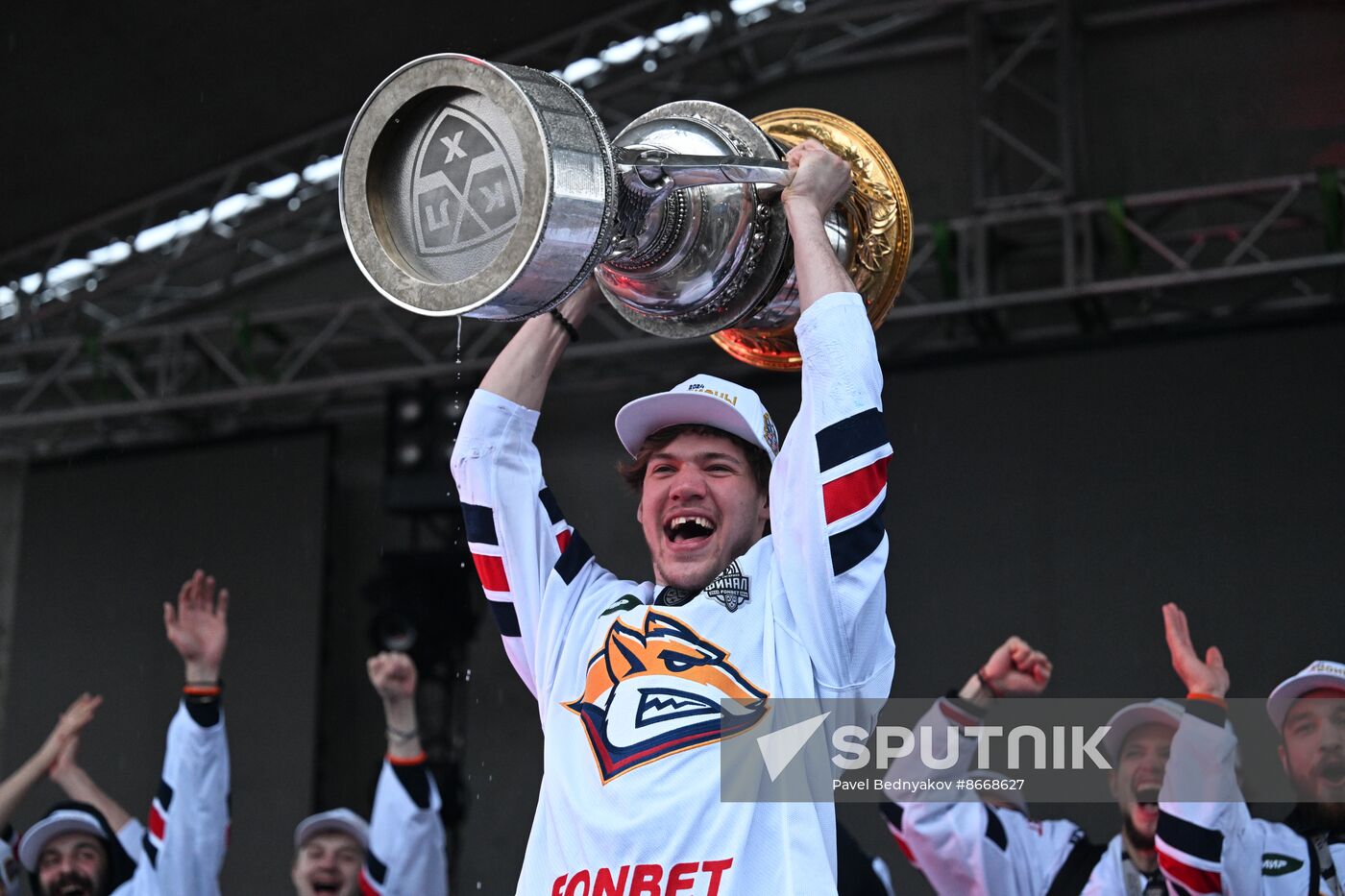 Russia Ice Hockey Kontinental League Metallurg Arrival