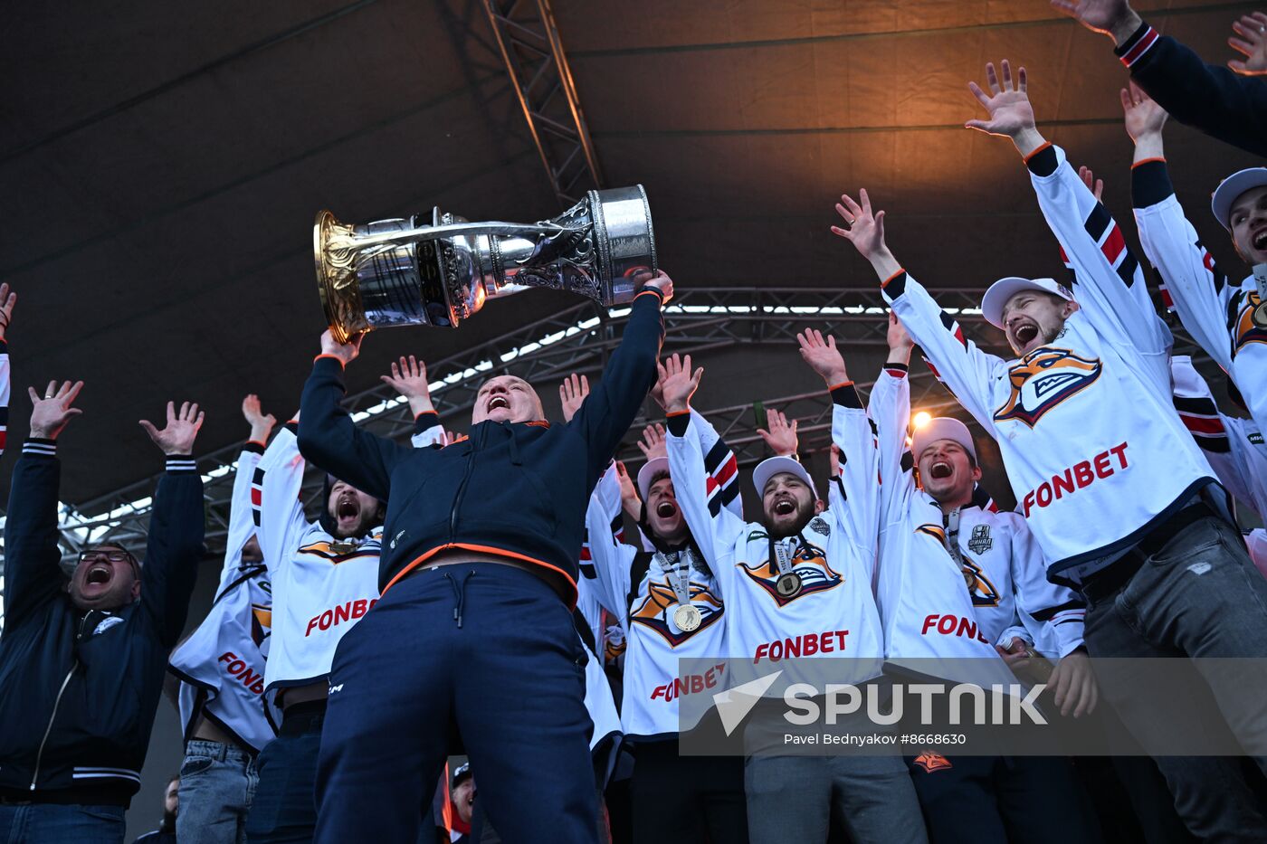 Russia Ice Hockey Kontinental League Metallurg Arrival