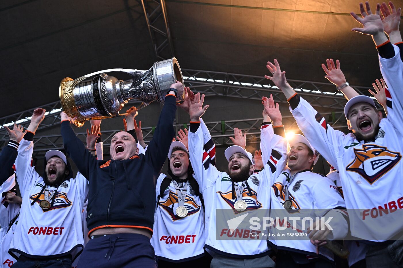 Russia Ice Hockey Kontinental League Metallurg Arrival