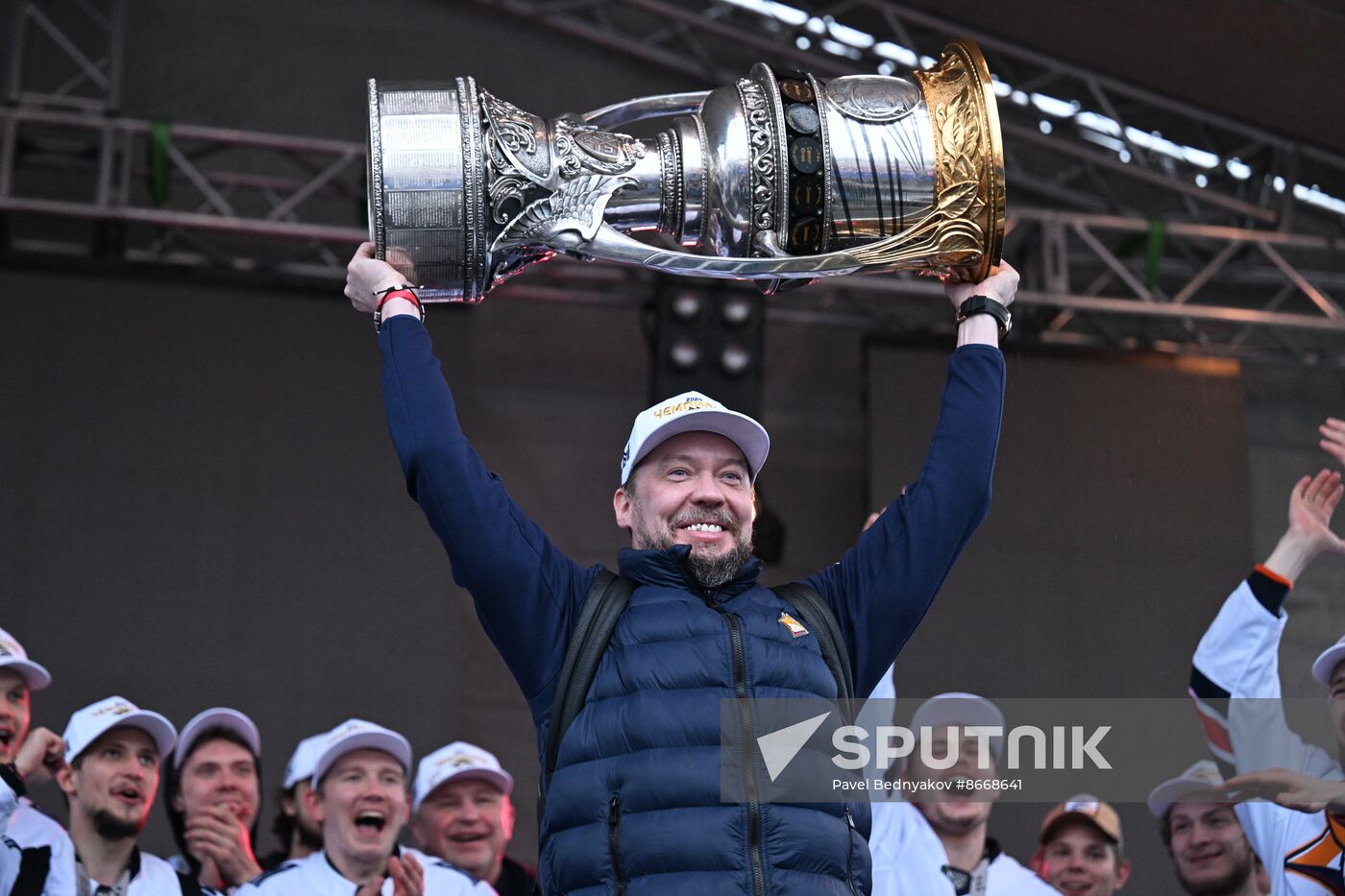 Russia Ice Hockey Kontinental League Metallurg Arrival