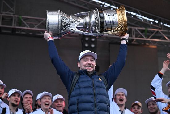 Russia Ice Hockey Kontinental League Metallurg Arrival