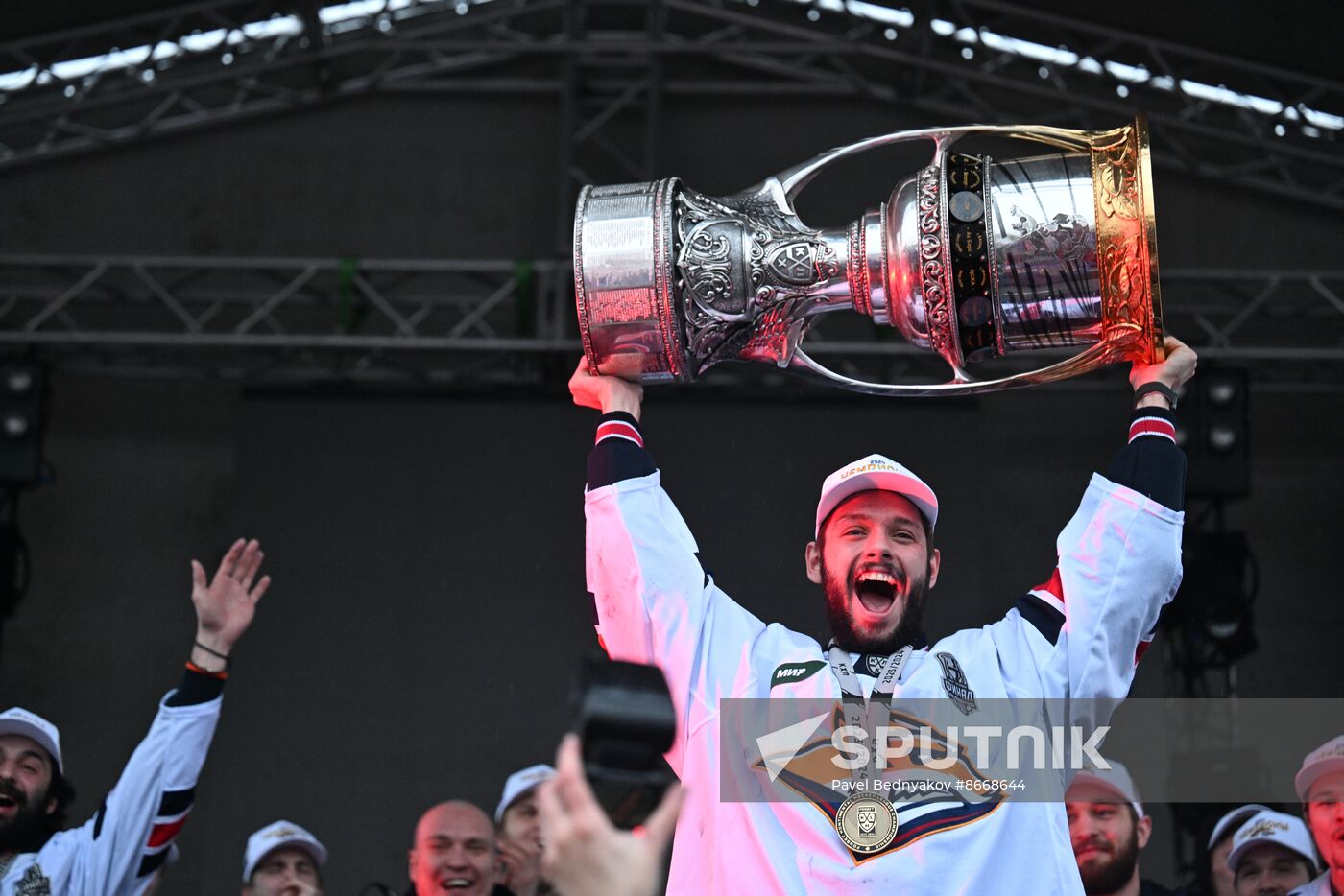Russia Ice Hockey Kontinental League Metallurg Arrival