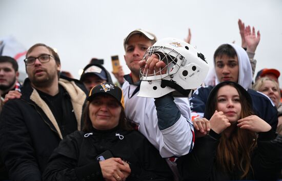 Russia Ice Hockey Kontinental League Metallurg Arrival