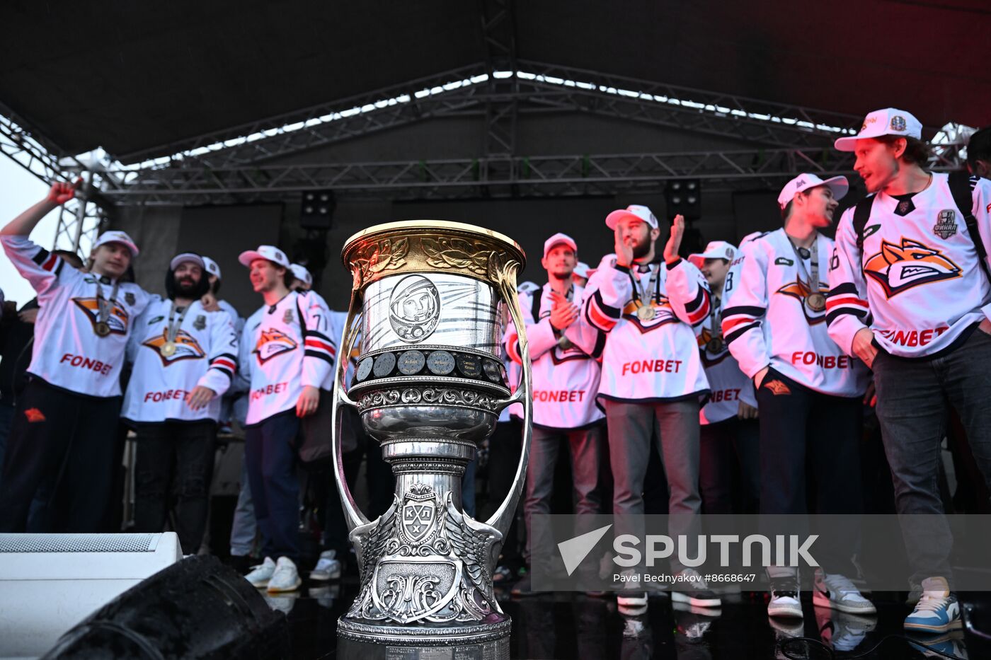 Russia Ice Hockey Kontinental League Metallurg Arrival
