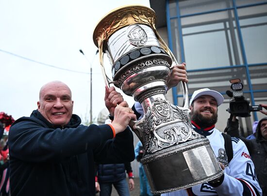 Russia Ice Hockey Kontinental League Metallurg Arrival