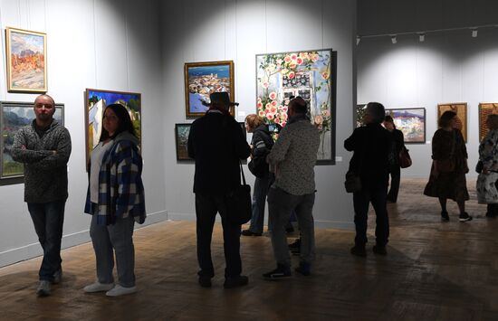 Russia Art Crimea DPR LPR Exhibition