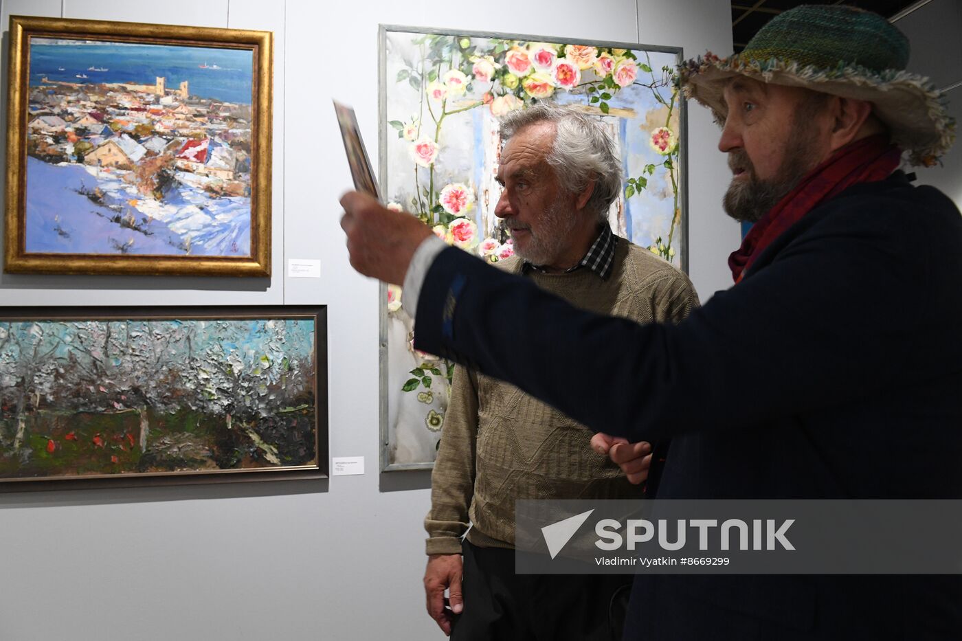 Russia Art Crimea DPR LPR Exhibition