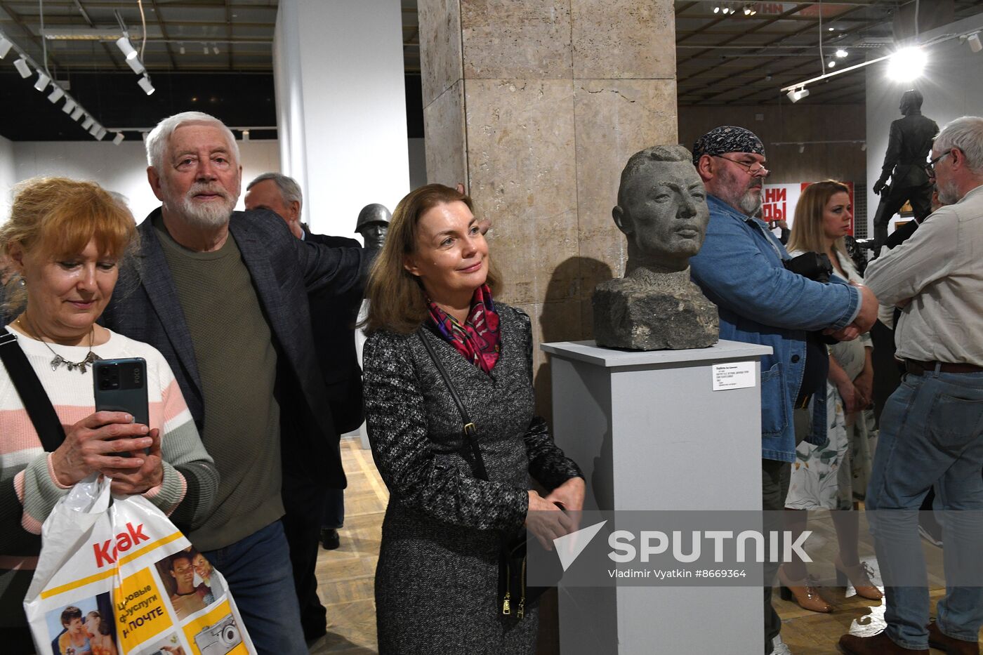 Russia Art Crimea DPR LPR Exhibition