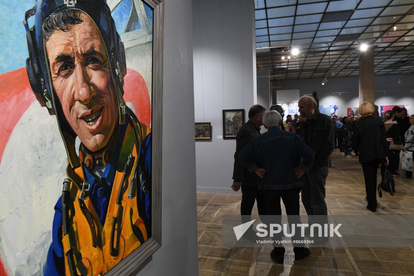 Russia Art Crimea DPR LPR Exhibition