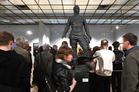 Russia Art Crimea DPR LPR Exhibition