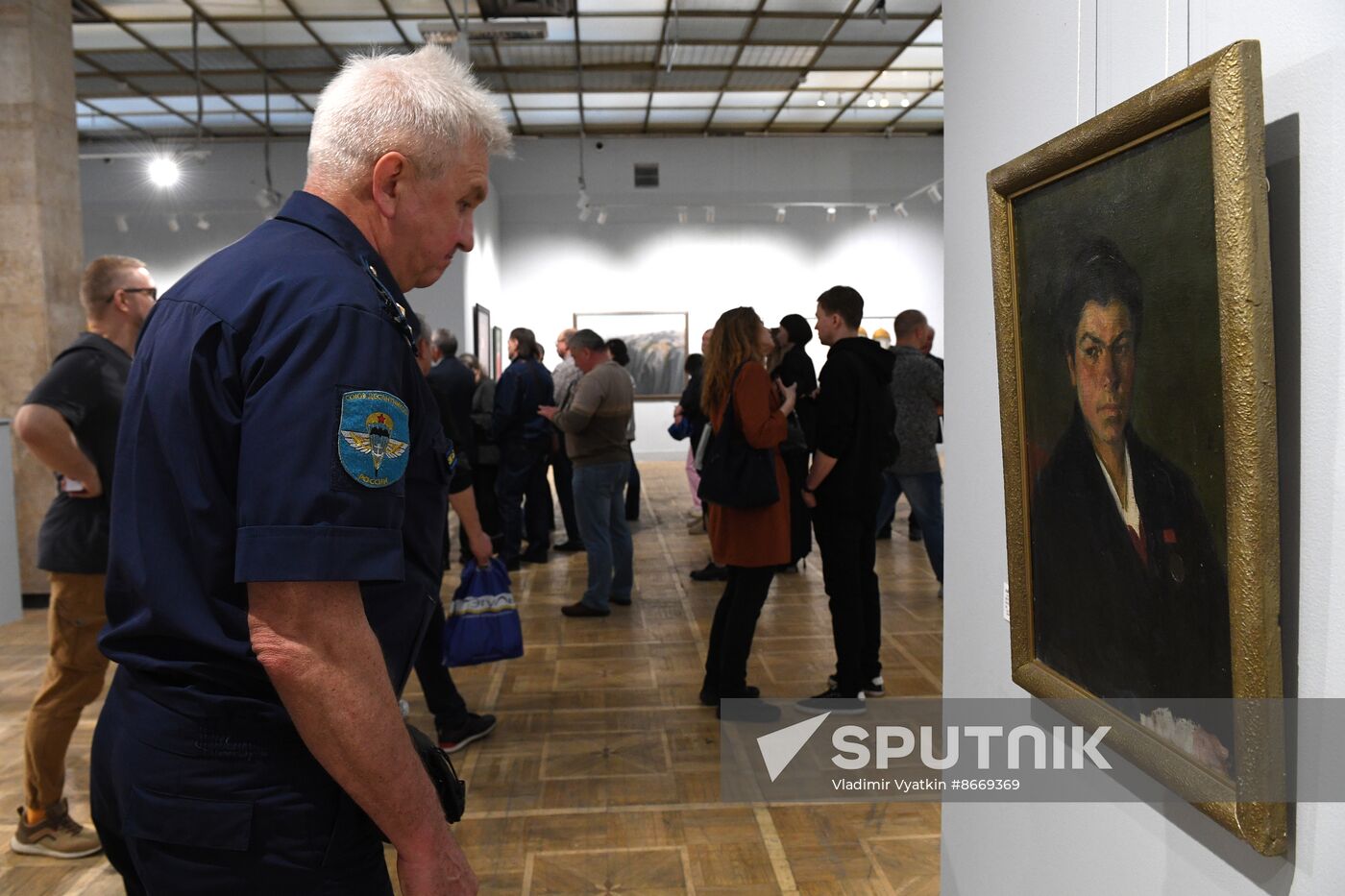 Russia Art Crimea DPR LPR Exhibition