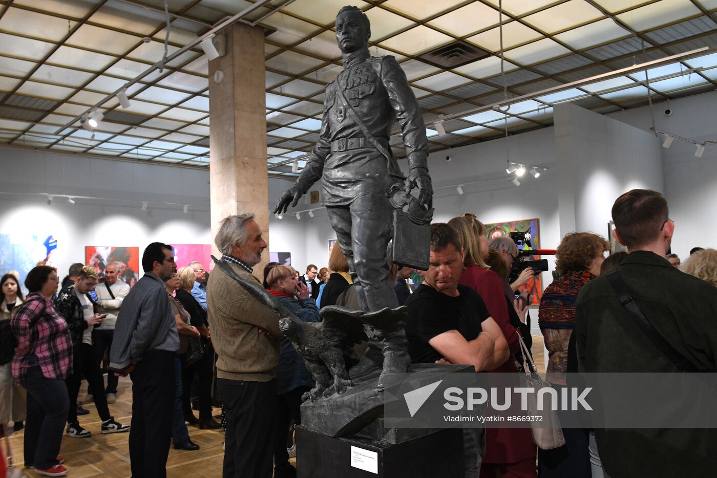 Russia Art Crimea DPR LPR Exhibition