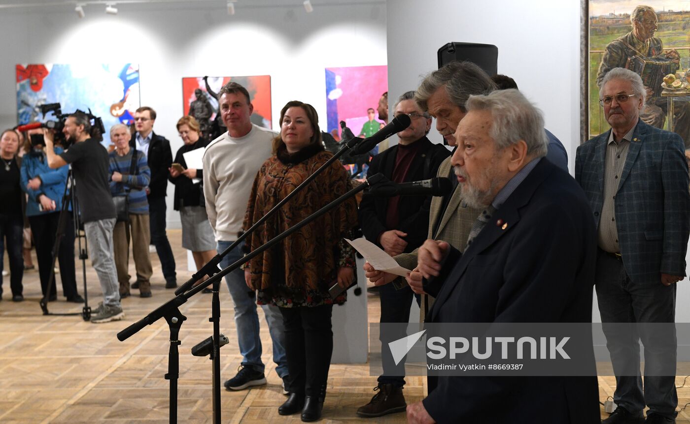 Russia Art Crimea DPR LPR Exhibition