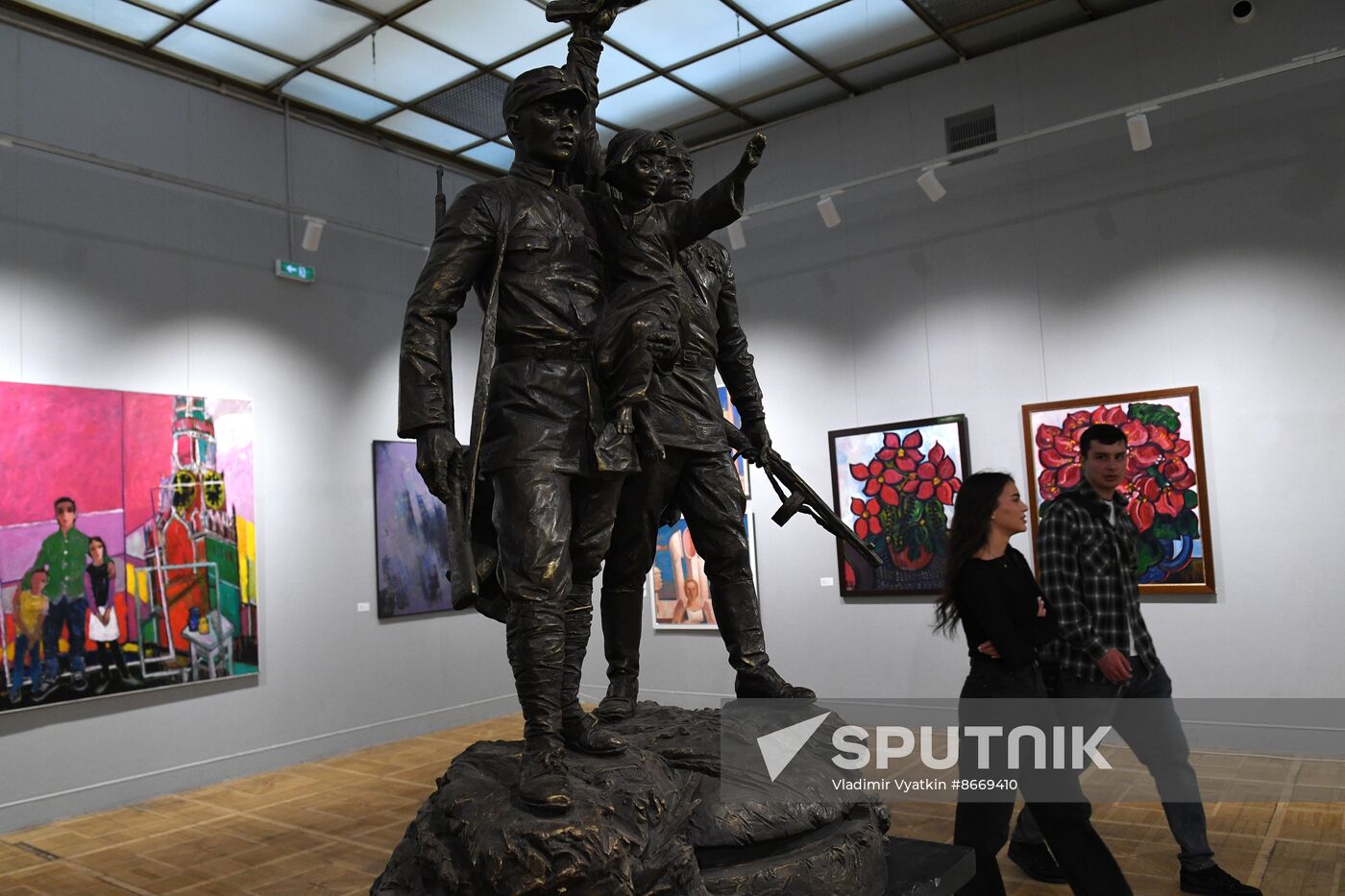 Russia Art Crimea DPR LPR Exhibition