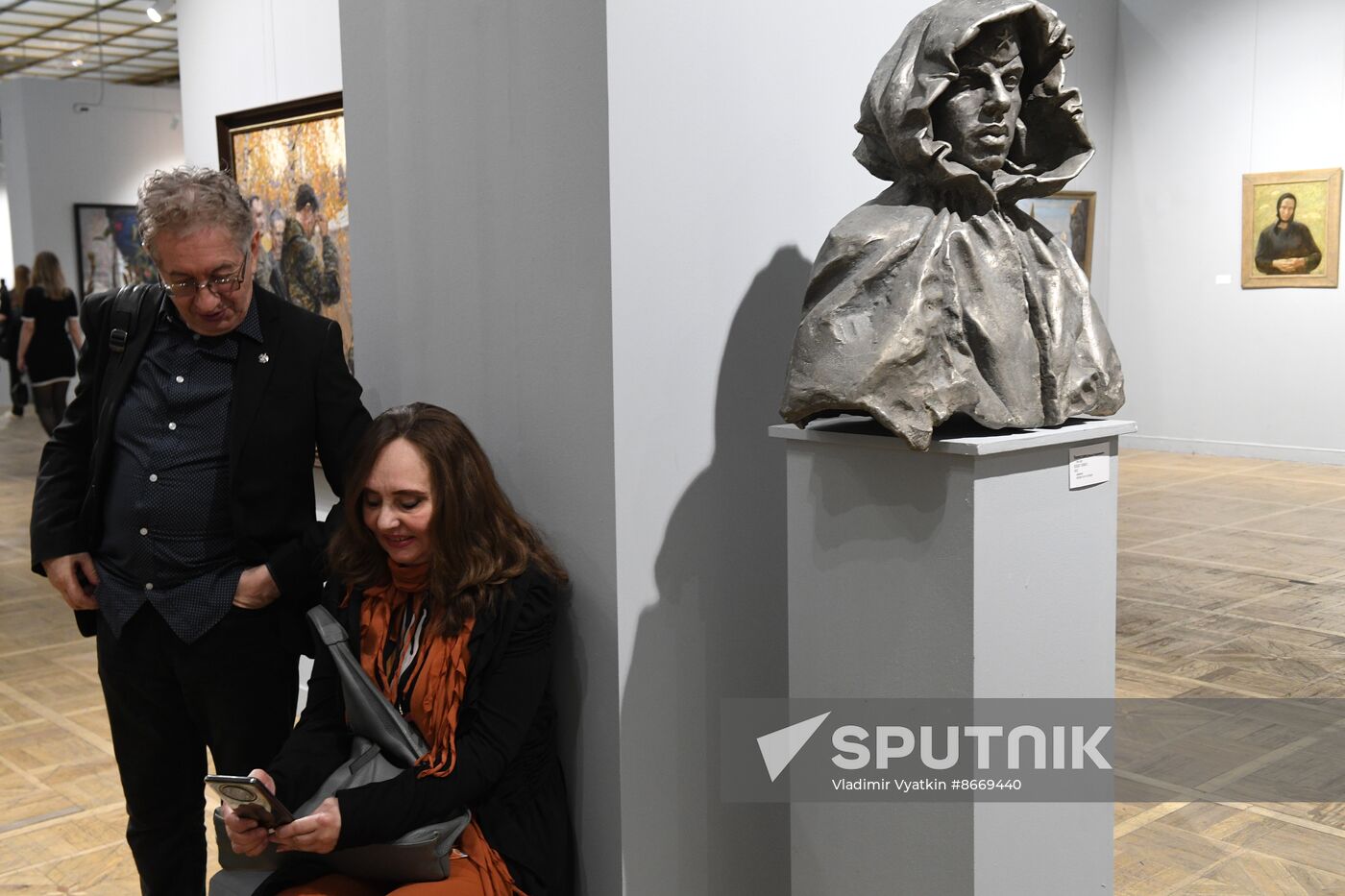 Russia Art Crimea DPR LPR Exhibition