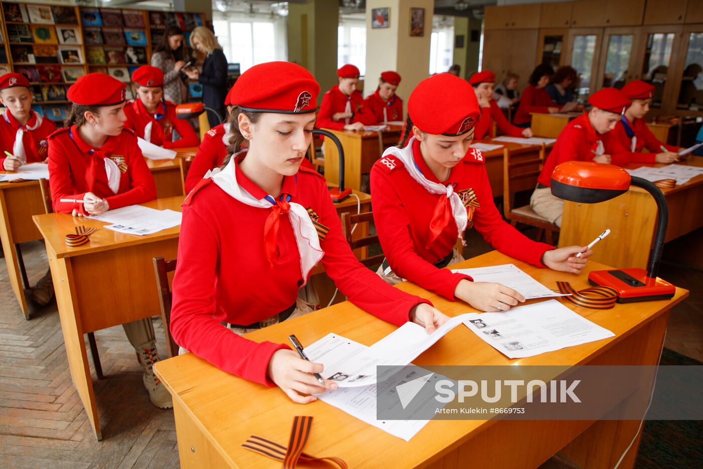 Russia Victory Dictation Campaign