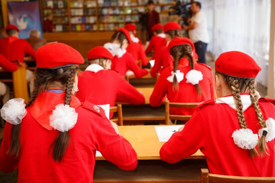 Russia Victory Dictation Campaign