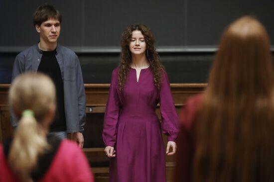 RUSSIA EXPO. Workshop on traditional singing