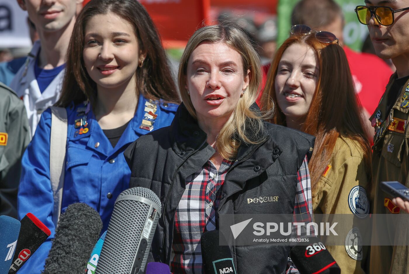 RUSSIA EXPO. Labor is Cool procession and flashmob