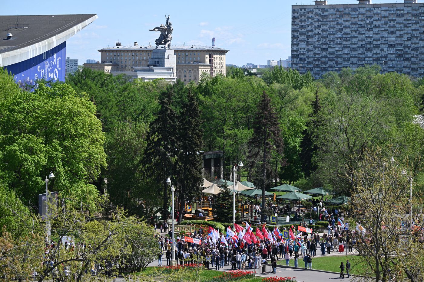 RUSSIA EXPO. Labor is Cool procession and flashmob