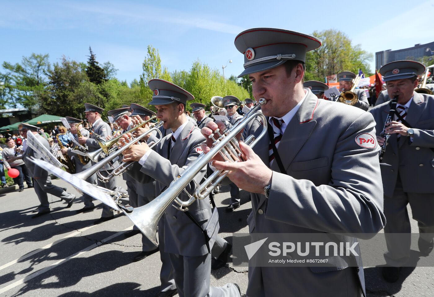 RUSSIA EXPO. Labor is Cool procession and flashmob