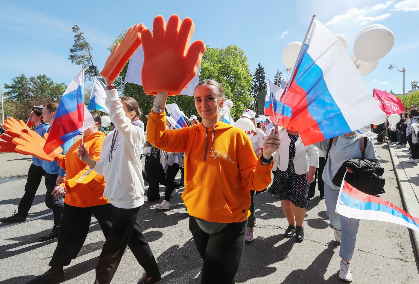 RUSSIA EXPO. Labor is Cool procession and flashmob