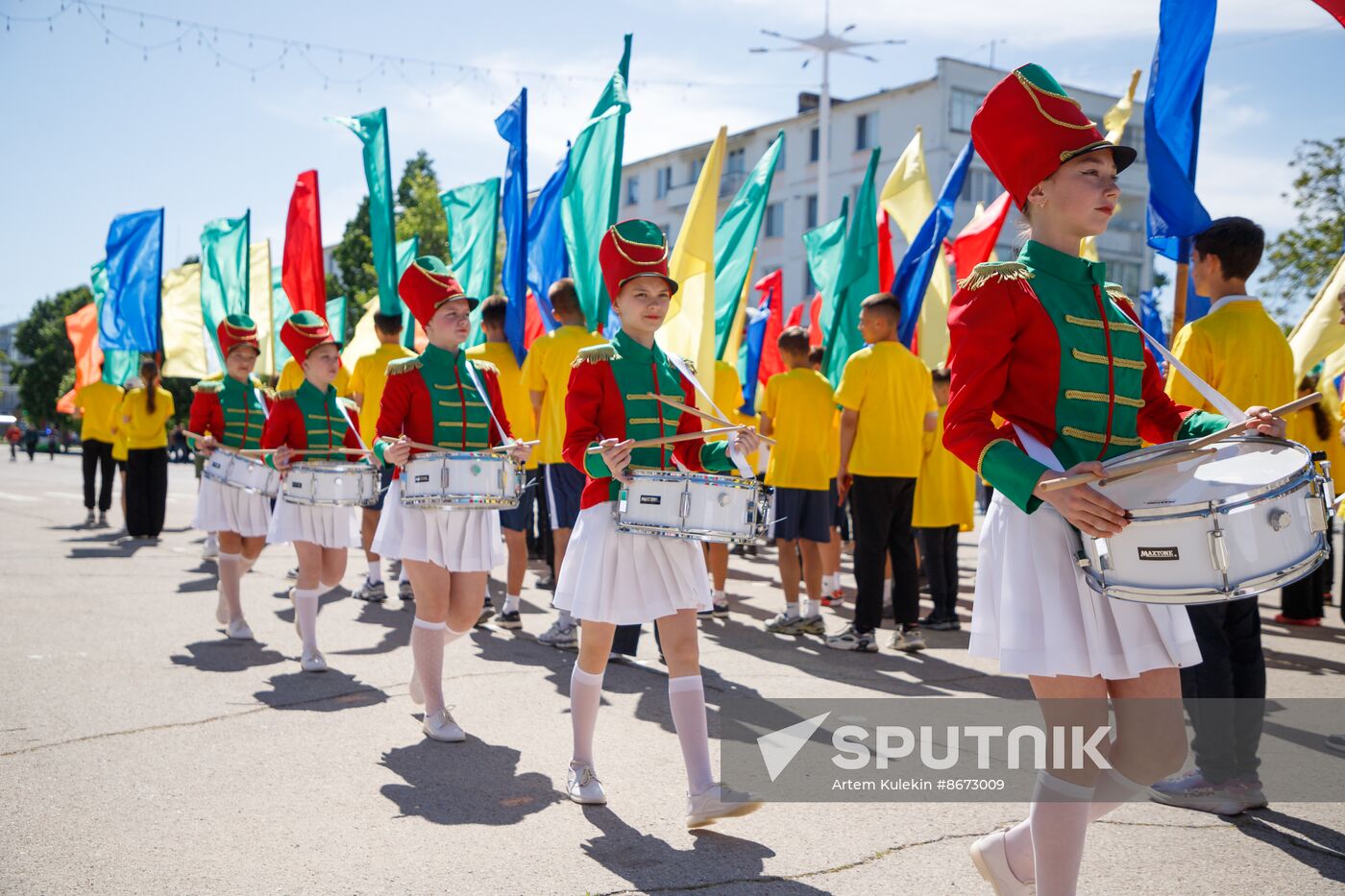 Russia Regions May Day