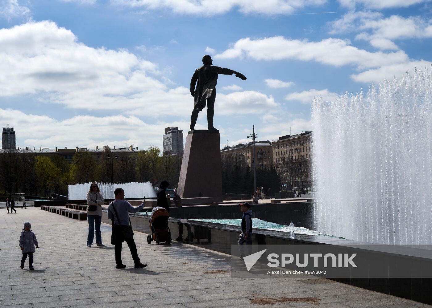 Russia Fountain Season