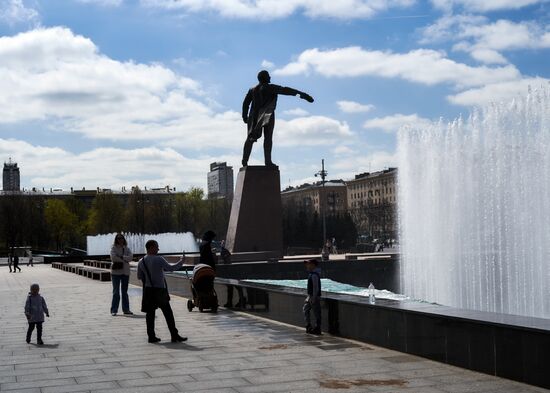 Russia Fountain Season