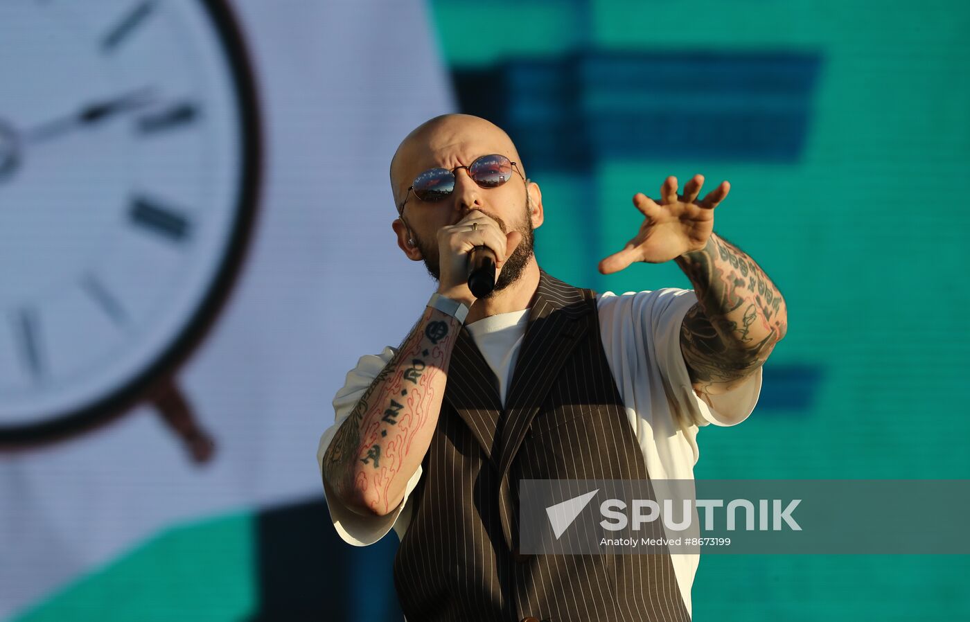 RUSSIA EXPO. Concert, Peace Labor May Reset