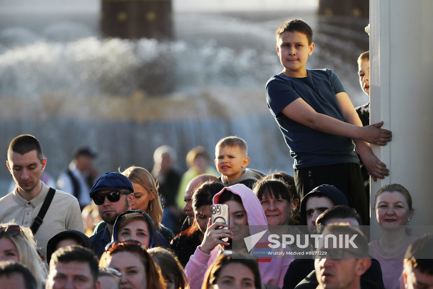 RUSSIA EXPO. Concert, Peace Labor May Reset