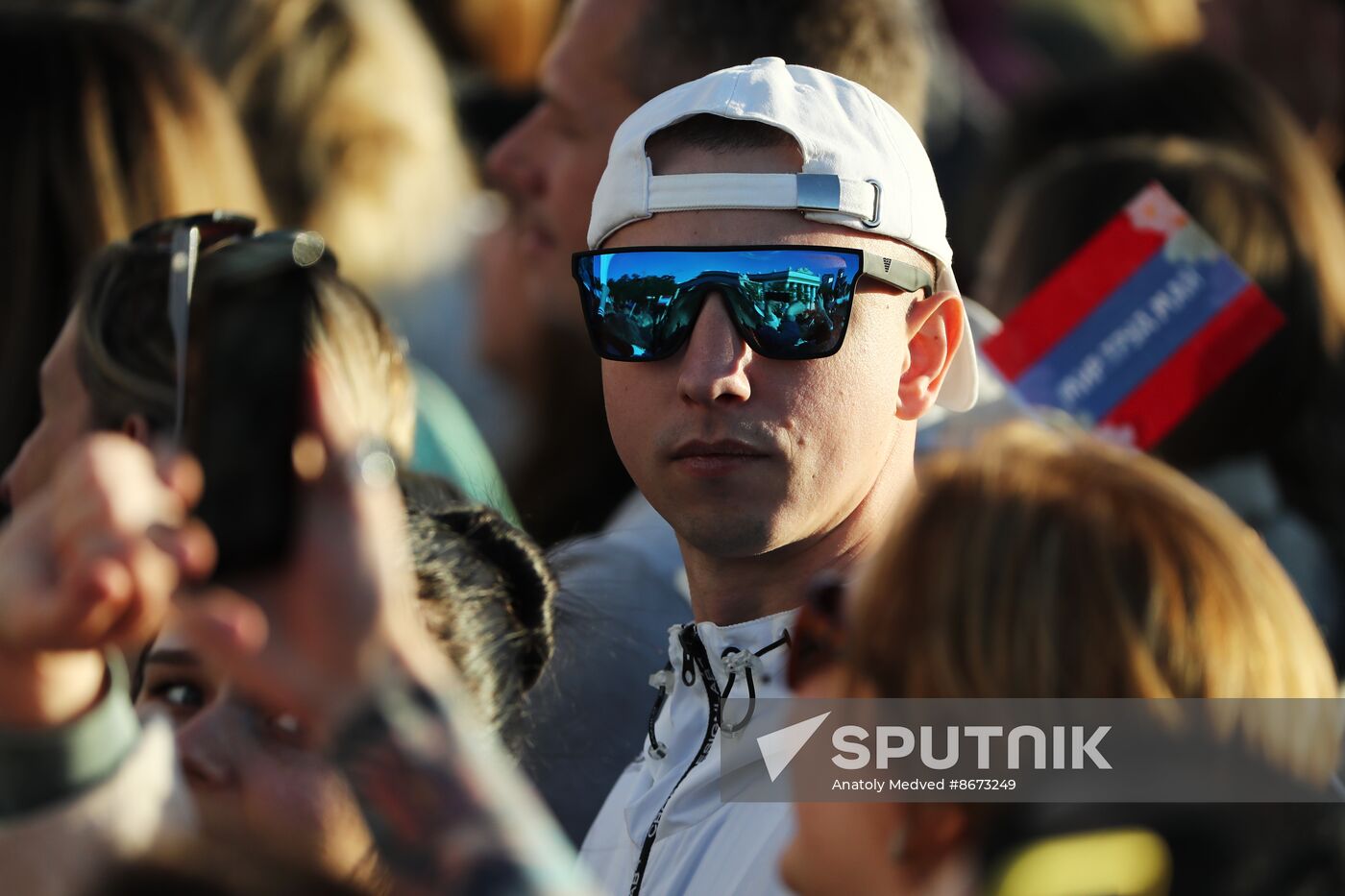 RUSSIA EXPO. Concert, Peace Labor May Reset