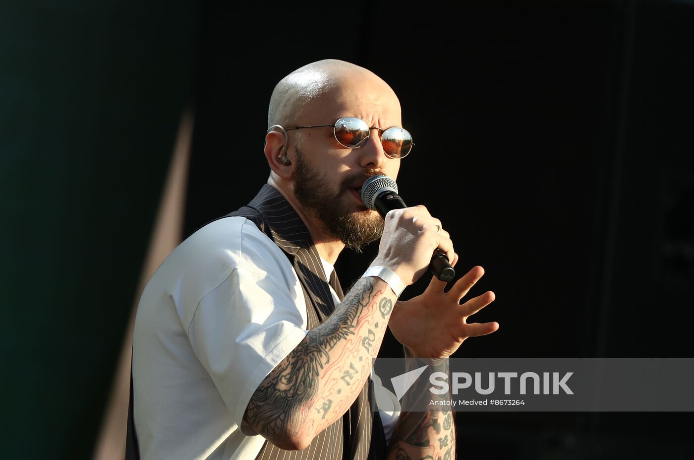 RUSSIA EXPO. Concert, Peace Labor May Reset