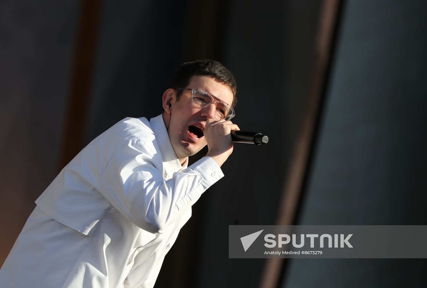 RUSSIA EXPO. Concert, Peace Labor May Reset