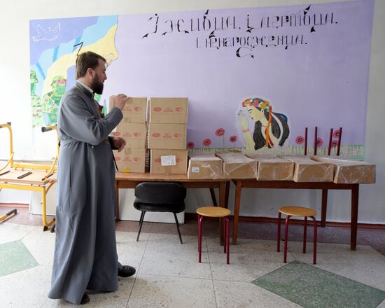 Russia LPR Religion Easter Preparations