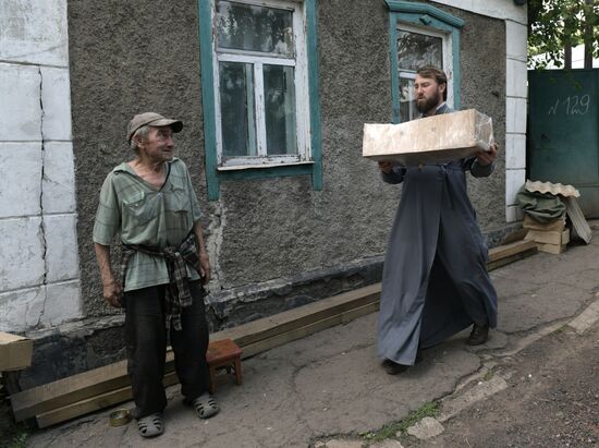 Russia LPR Religion Easter Preparations