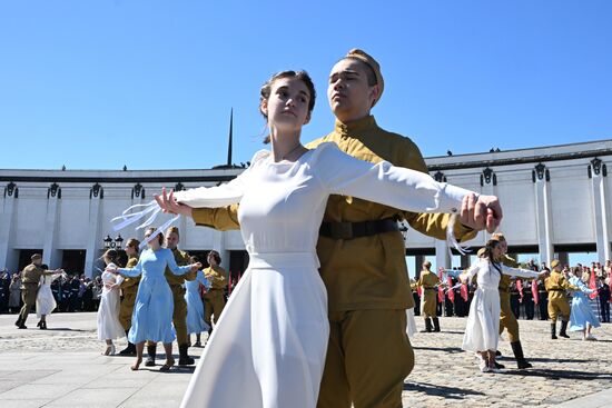 Russia WWII Great Victory Symbols Campaign