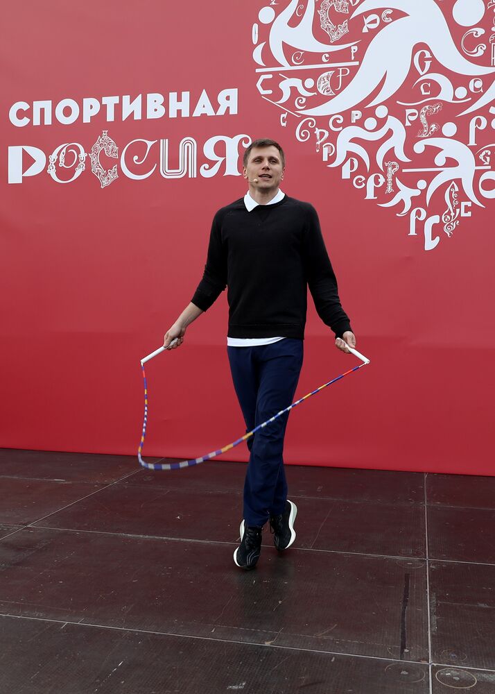 RUSSIA EXPO. Exercise with Yury Danilchenko, winner of the Russian Rope Skipping Cup, at the Sport Russia area