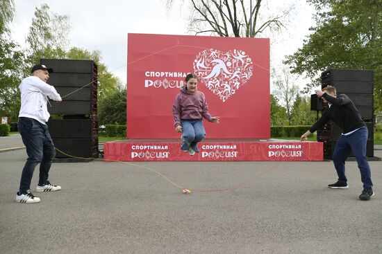 RUSSIA EXPO. Exercise with Yury Danilchenko, winner of the Russian Rope Skipping Cup, at the Sport Russia area