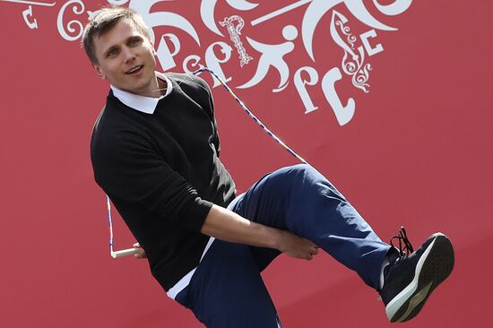RUSSIA EXPO. Exercise with Yury Danilchenko, winner of the Russian Rope Skipping Cup, at the Sport Russia area