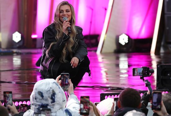 RUSSIA EXPO. DFM, Hit FM and Russian Radio present their programs