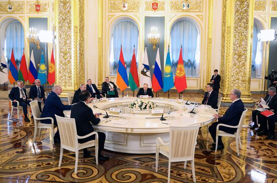 Russia Putin EAEU Summit