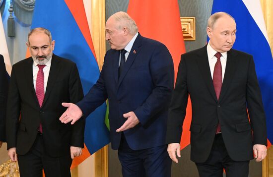 Russia Putin EAEU Summit